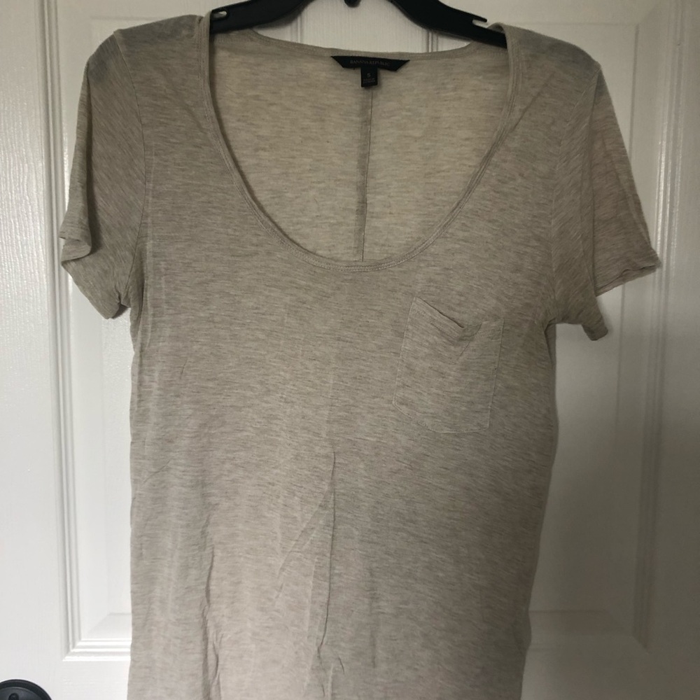 Banana Republic Cream Fitted Short Sleeve Tee